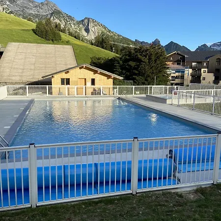 Cosy A Avec Piscine Partagee - 50 M² Manigod